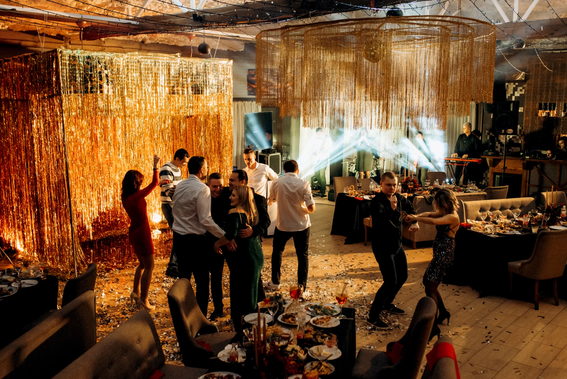 musical-group-band-stage-bright-rays